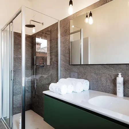 At Its - By Myhomeincomo *